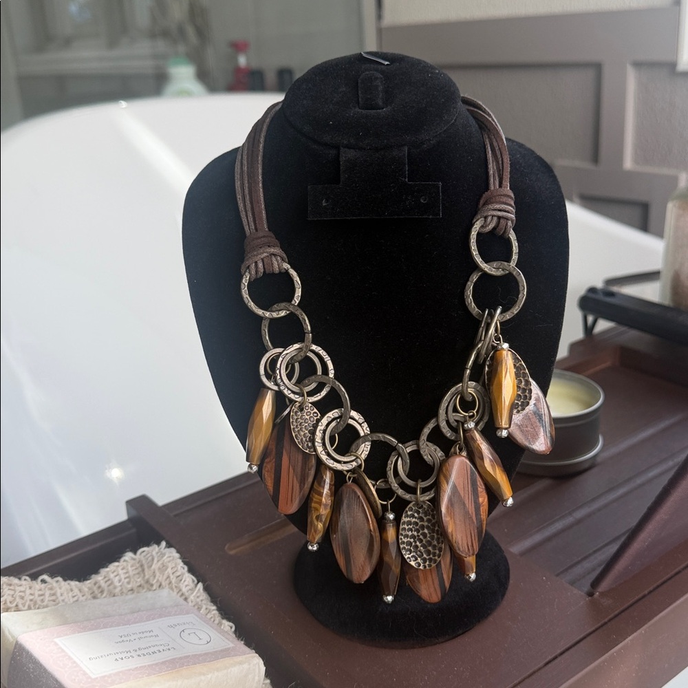 Tiger eye wood and hammered metal necklace